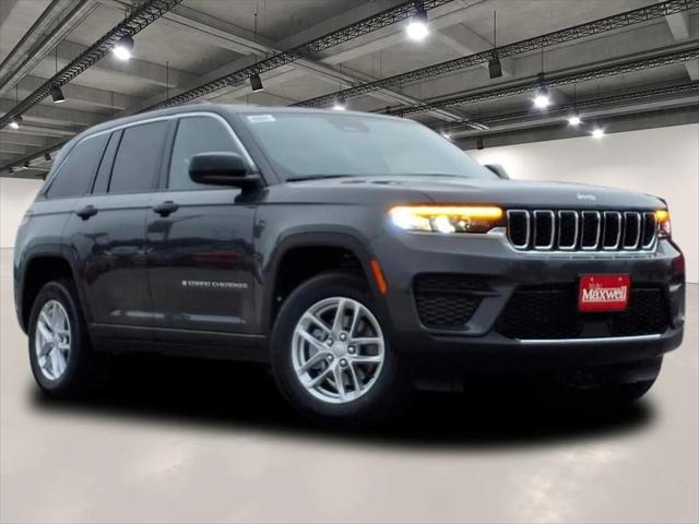 2025 Jeep Grand Cherokee GRAND CHEROKEE LAREDO X 4X2