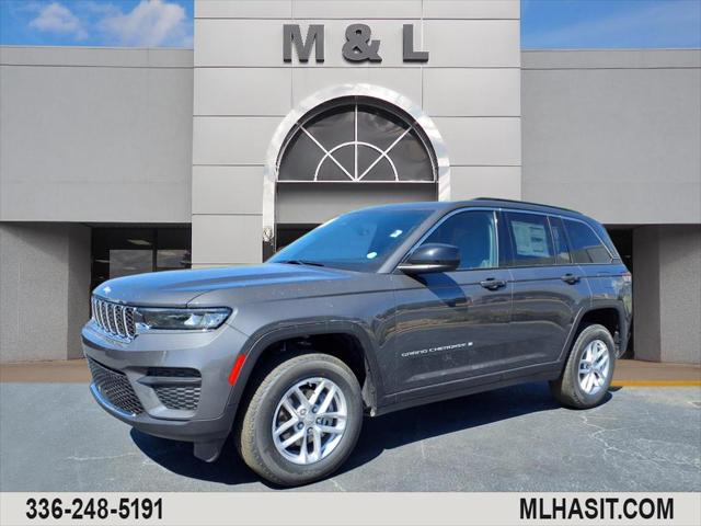 2025 Jeep Grand Cherokee GRAND CHEROKEE LAREDO X 4X4