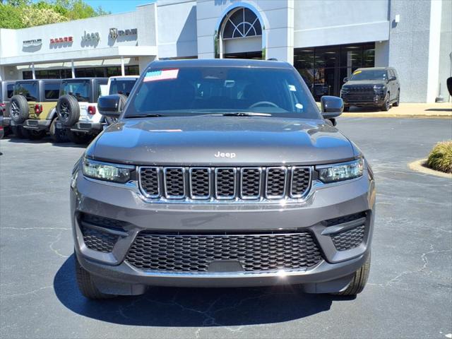 2025 Jeep Grand Cherokee GRAND CHEROKEE LAREDO X 4X4