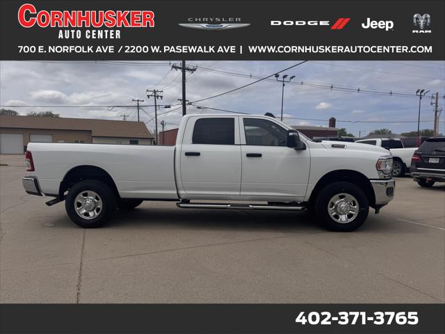 2024 RAM 3500 Tradesman Crew Cab 4x4 8 Box
