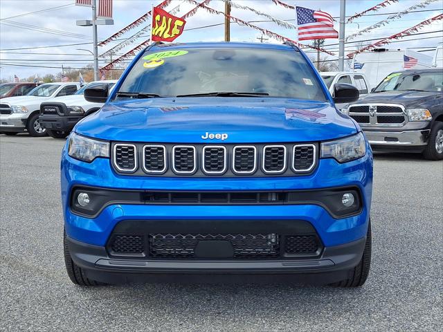 2024 Jeep Compass Latitude Lux FWD