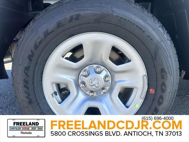 2024 RAM Ram 1500 RAM 1500 TRADESMAN CREW CAB 4X4 57 BOX