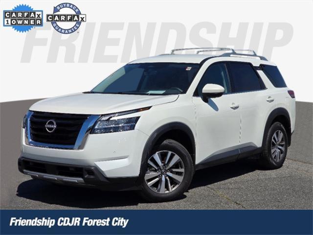2023 Nissan Pathfinder SL 4WD