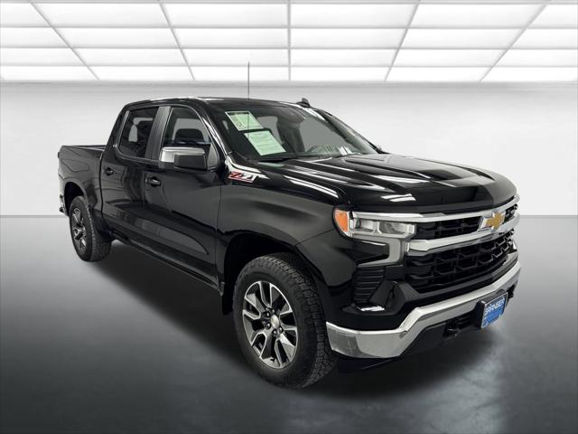 2022 Chevrolet Silverado 1500 4WD Crew Cab Standard Bed LT