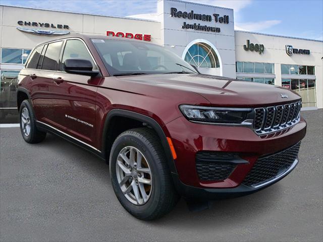 2025 Jeep Grand Cherokee GRAND CHEROKEE LAREDO X 4X4