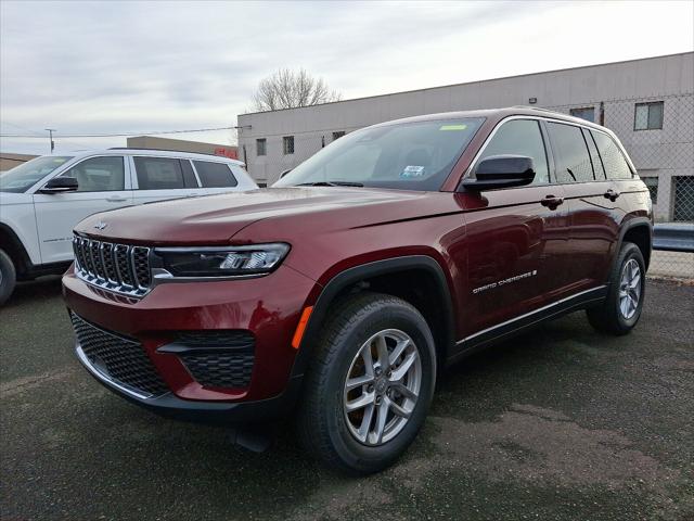 2025 Jeep Grand Cherokee GRAND CHEROKEE LAREDO X 4X4