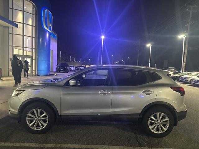 2017 Nissan Rogue Sport SV
