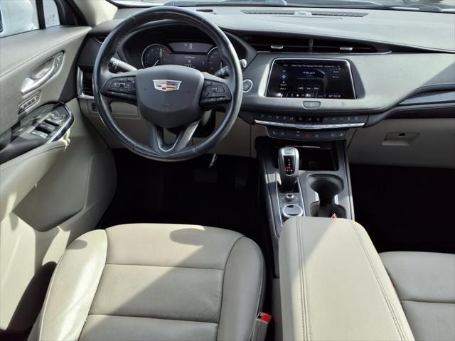 2019 Cadillac XT4 Premium Luxury