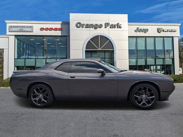2018 Dodge Challenger SXT Plus