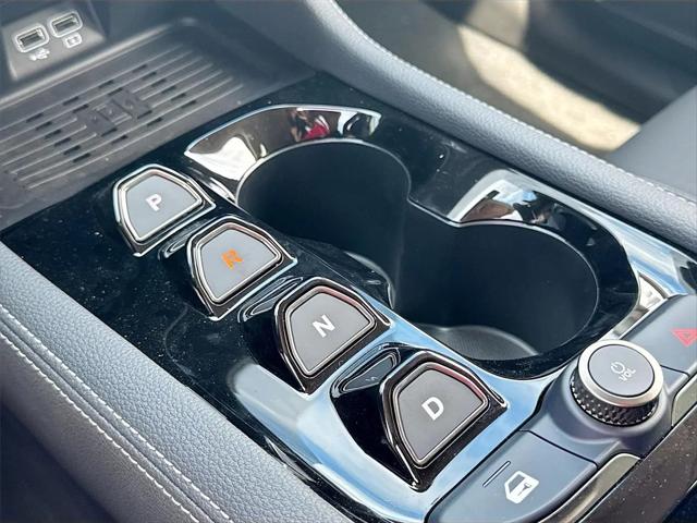 2025 INFINITI VF 8 Eco