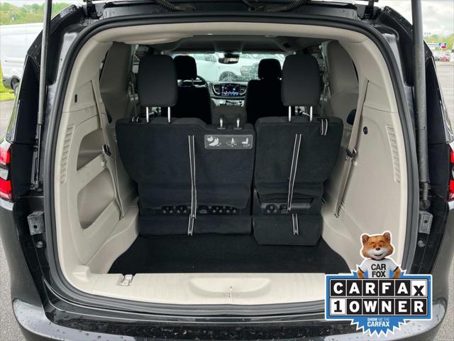 2021 Chrysler Pacifica Touring