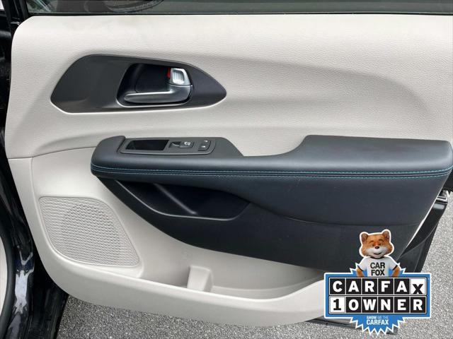 2021 Chrysler Pacifica Touring