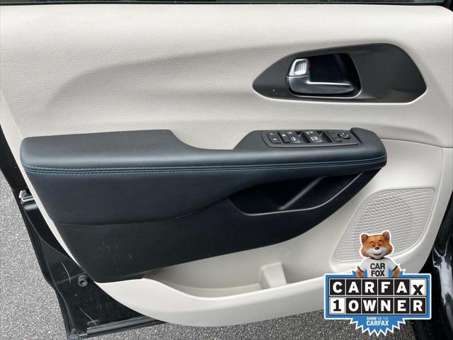 2021 Chrysler Pacifica Touring