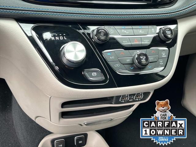2021 Chrysler Pacifica Touring