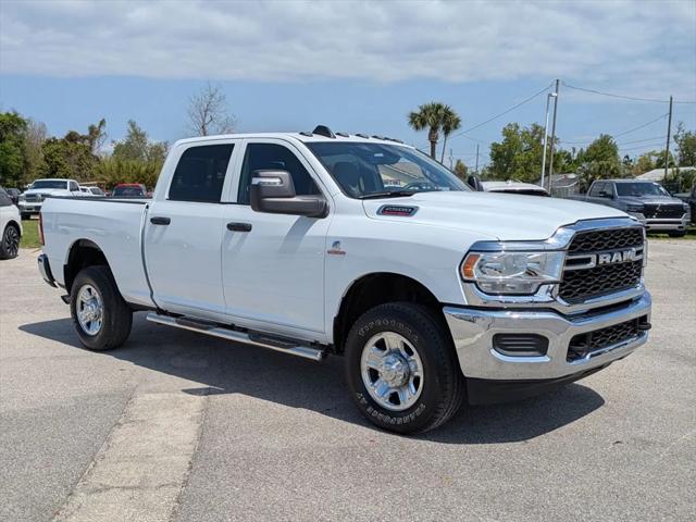 2023 RAM 2500 Tradesman Crew Cab 4x4 64 Box