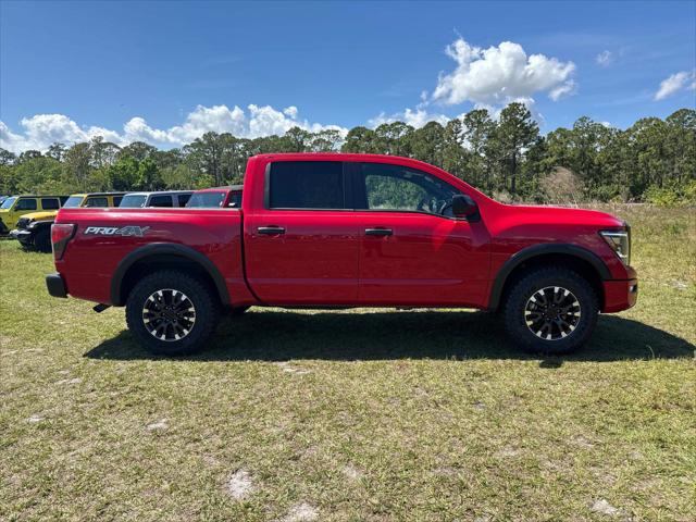 2023 Nissan TITAN Crew Cab PRO-4X 4x4