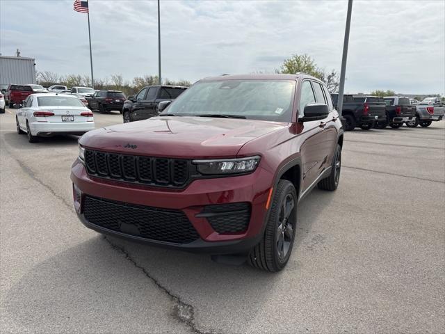 2025 Jeep Grand Cherokee GRAND CHEROKEE ALTITUDE 4X4