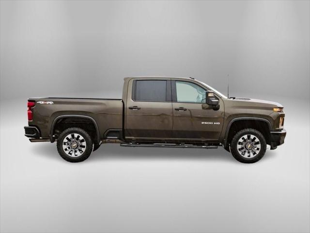 2023 Chevrolet Silverado 2500HD 4WD Crew Cab Standard Bed Custom