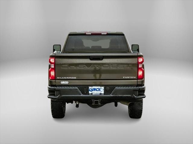 2023 Chevrolet Silverado 2500HD 4WD Crew Cab Standard Bed Custom