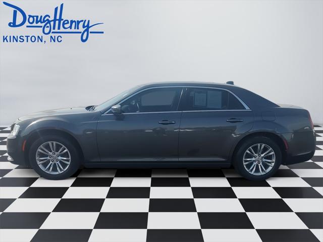 2020 Chrysler 300 Touring