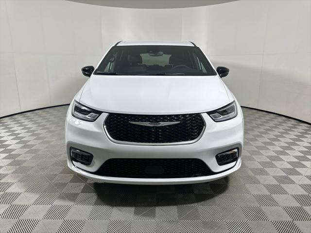 2025 Chrysler Pacifica PACIFICA SELECT AWD