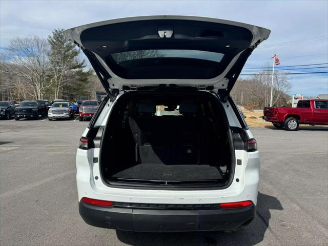 2023 Jeep Grand Cherokee L Altitude 4x4