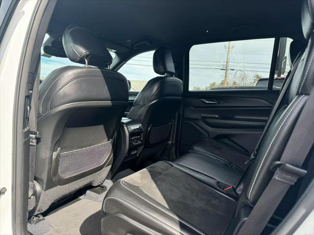 2023 Jeep Grand Cherokee L Altitude 4x4