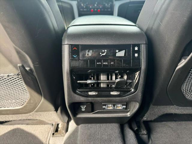 2023 Jeep Grand Cherokee L Altitude 4x4