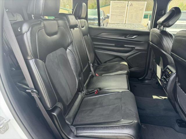 2023 Jeep Grand Cherokee L Altitude 4x4