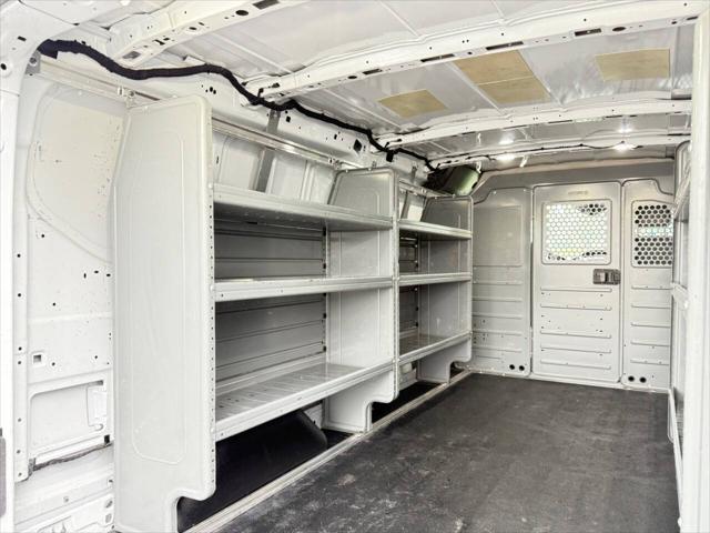 2018 Ford Transit 250 3dr LWB Low Roof Cargo Van w/Sliding Passenger Side Door