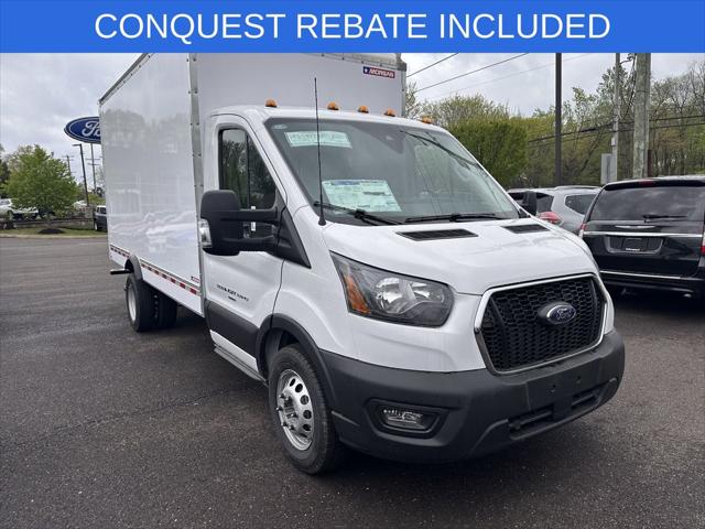 2025 Ford Transit Cutaway 14FT BOX W/ MINI MOVER