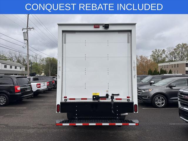 2025 Ford Transit Cutaway 14FT BOX W/ MINI MOVER