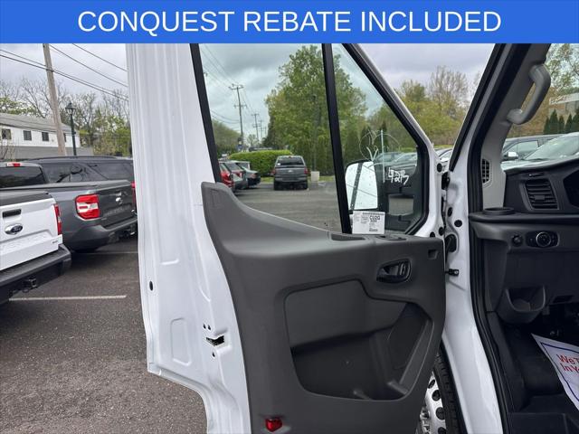 2025 Ford Transit Cutaway 14FT BOX W/ MINI MOVER