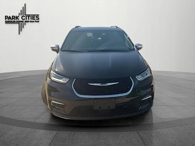 2025 Chrysler Pacifica PACIFICA PINNACLE
