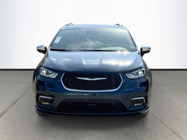 2025 Chrysler Pacifica Hybrid PACIFICA PLUG-IN HYBRID PINNACLE