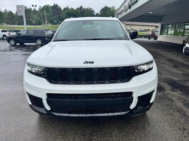 2025 Jeep Grand Cherokee GRAND CHEROKEE L ALTITUDE 4X4