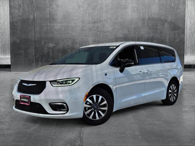 2025 Chrysler Pacifica Hybrid PACIFICA PLUG-IN HYBRID SELECT