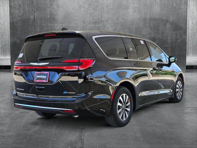 2025 Chrysler Pacifica Hybrid PACIFICA PLUG-IN HYBRID SELECT
