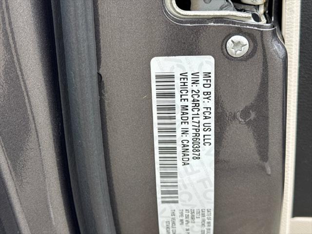 2023 Chrysler Pacifica Hybrid Touring L