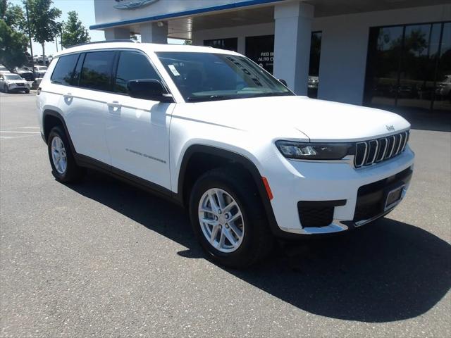 2025 Jeep Grand Cherokee GRAND CHEROKEE L LAREDO X 4X4