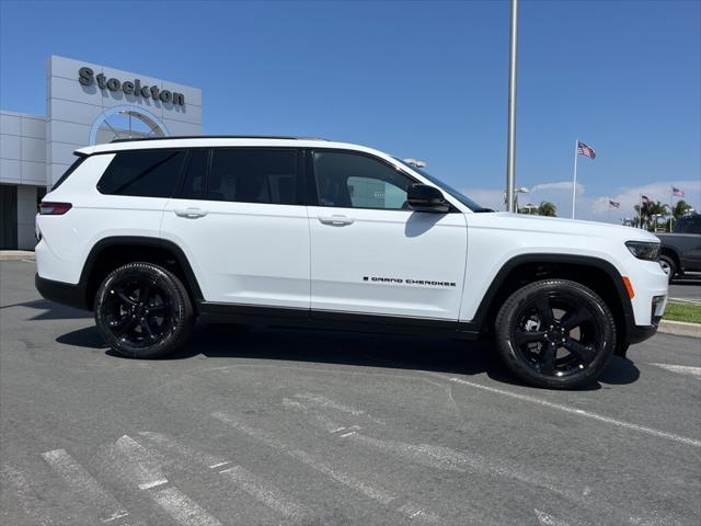 2025 Jeep Grand Cherokee GRAND CHEROKEE L LIMITED 4X4