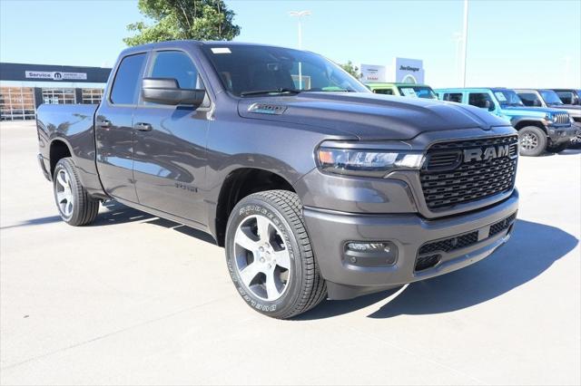 2025 RAM Ram 1500 RAM 1500 TRADESMAN QUAD CAB 4X4 64 BOX