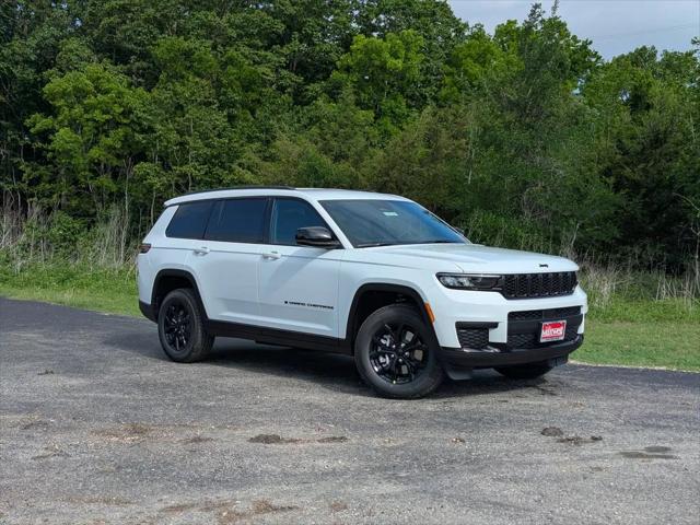 2025 Jeep Grand Cherokee GRAND CHEROKEE L ALTITUDE 4X4