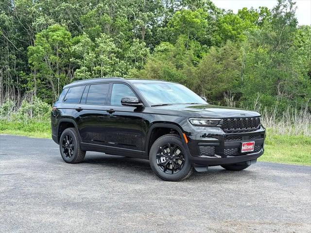 2025 Jeep Grand Cherokee GRAND CHEROKEE L ALTITUDE 4X4