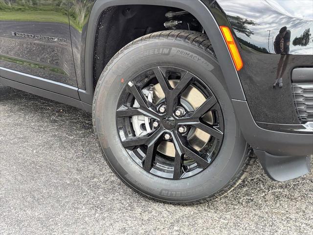 2025 Jeep Grand Cherokee GRAND CHEROKEE L ALTITUDE 4X4