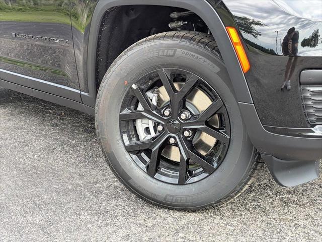 2025 Jeep Grand Cherokee GRAND CHEROKEE L ALTITUDE 4X4