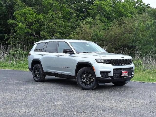 2025 Jeep Grand Cherokee GRAND CHEROKEE L ALTITUDE 4X4