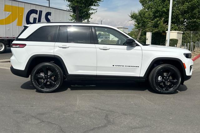 2025 Jeep Grand Cherokee GRAND CHEROKEE ALTITUDE X 4X4