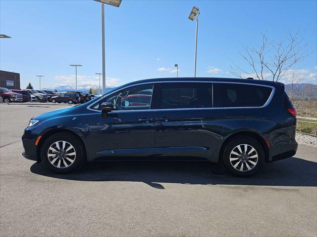 2025 Chrysler Pacifica Hybrid PACIFICA PLUG-IN HYBRID SELECT