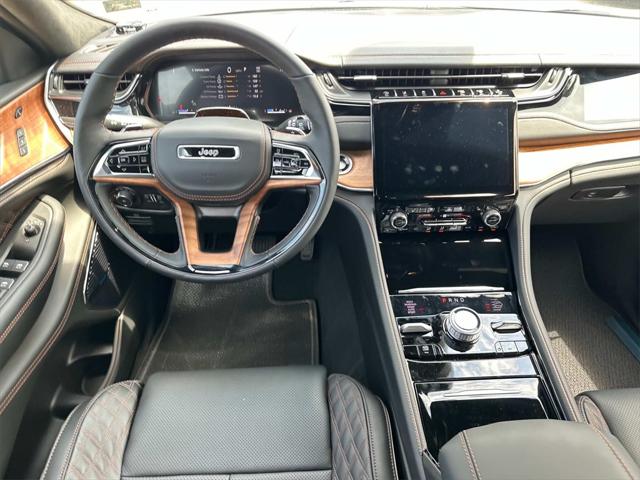 2025 Jeep Grand Cherokee GRAND CHEROKEE SUMMIT RESERVE 4X4